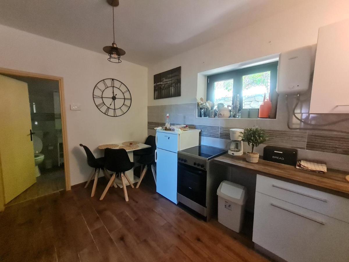 Apartment Sunshine Мали-Лошинь Экстерьер фото